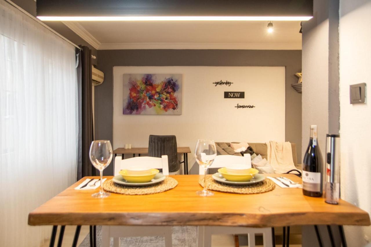 Amazing Flat Near The Coast With A Delightful Shared Terrace Close To Public Transportation In Karsiyaka Izmir Exterior photo